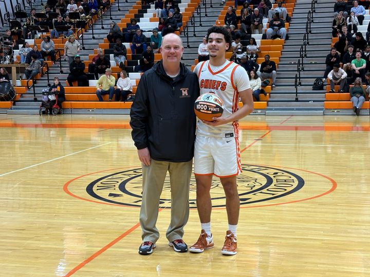 Monacan's Amare Cooper reaches 1,000 points in comeback win over Manchester