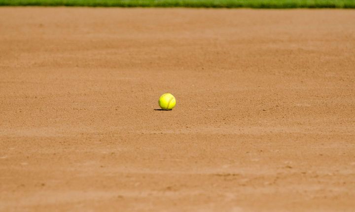 Freeman defeats Tucker in softball matchup