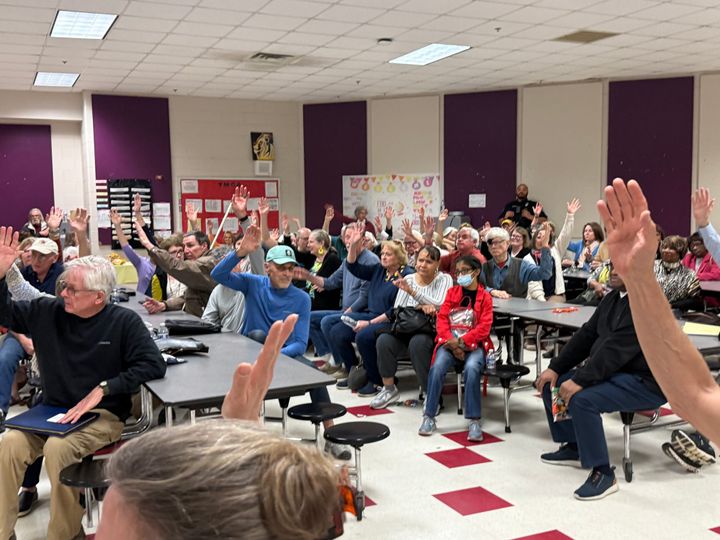 At charged meeting, Trammell calls for citizen commission to rethink code refresh