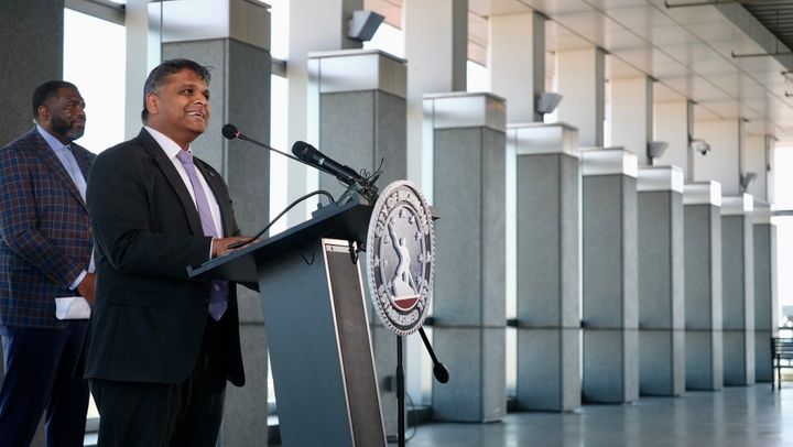 Avula rolls out plan to relaunch city government’s payment register