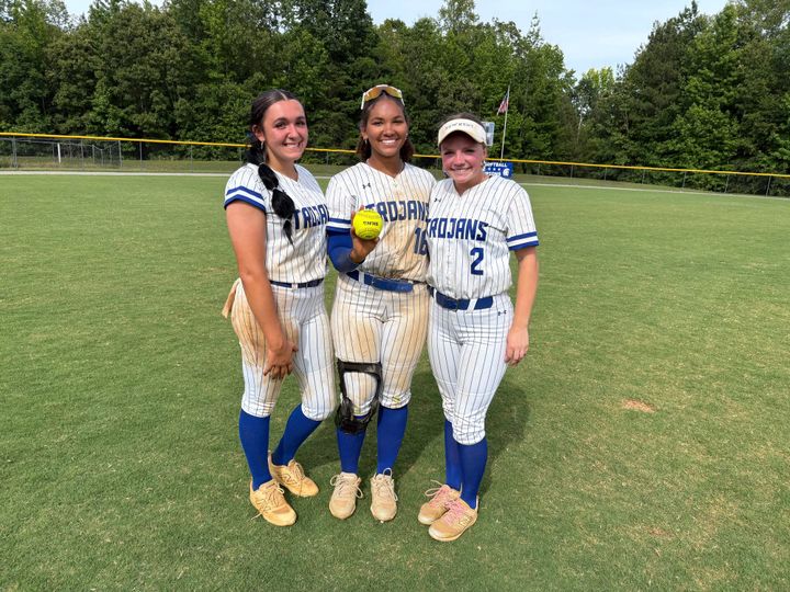 New Kent advances to state semis with softball win