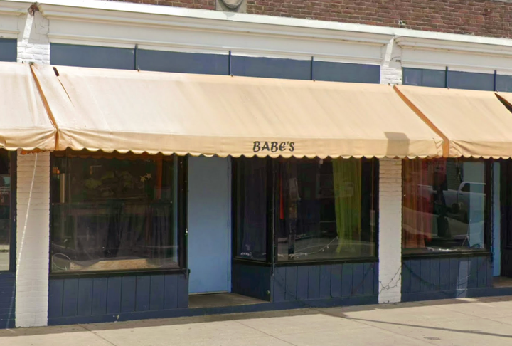 Block of Auburn Ave. next to Babe’s could be named for late owner Vicky Hester