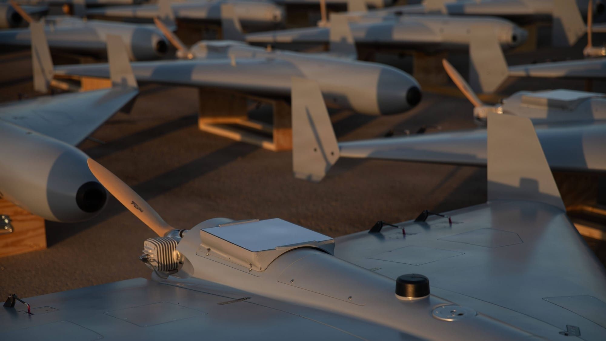 Das nächste Ultimatum läuft ab / Investieren in Drohnen