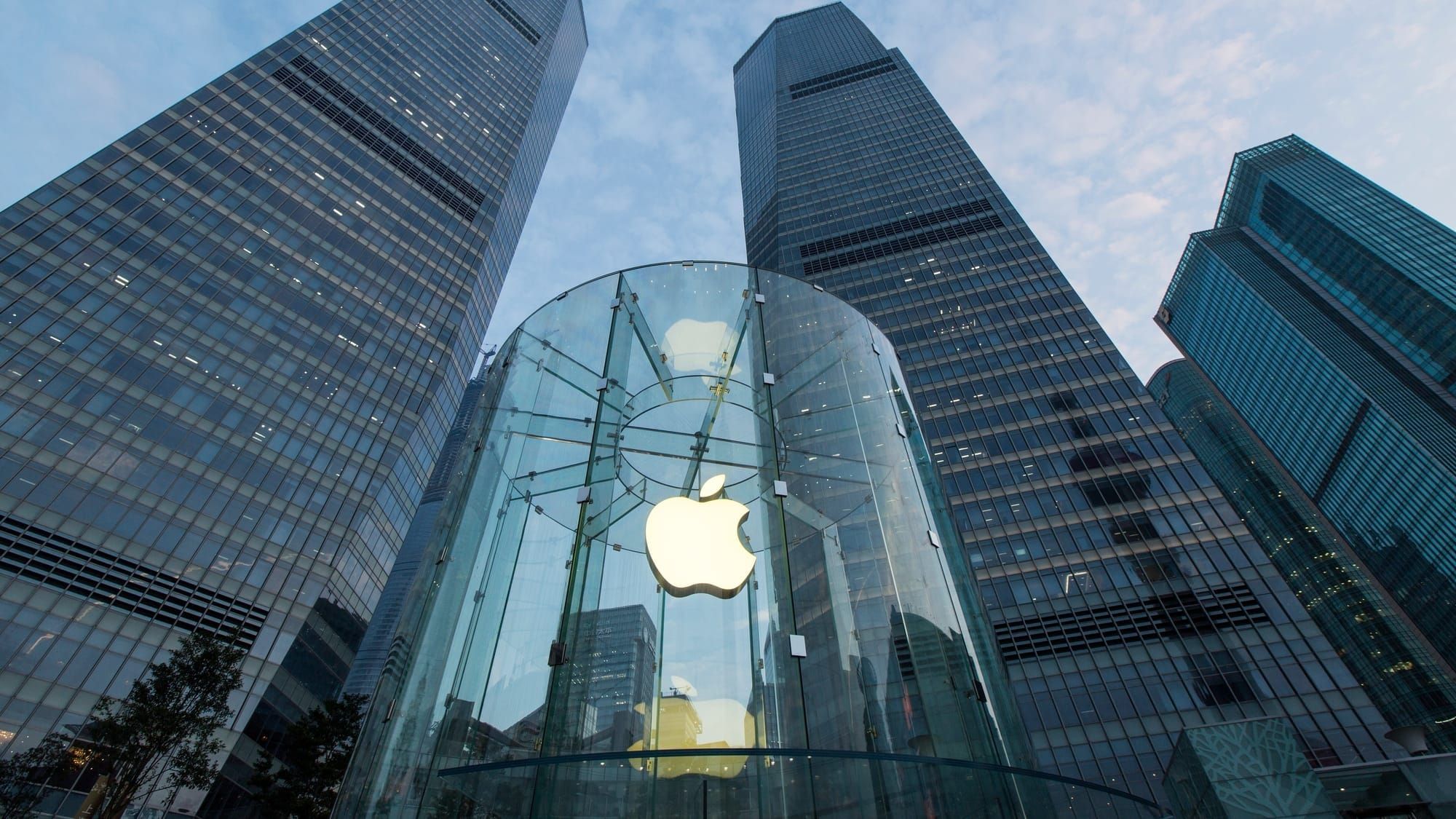 Apple-Aktie rutscht vor Quartalszahlen ab – Bank of America bleibt optimistisch