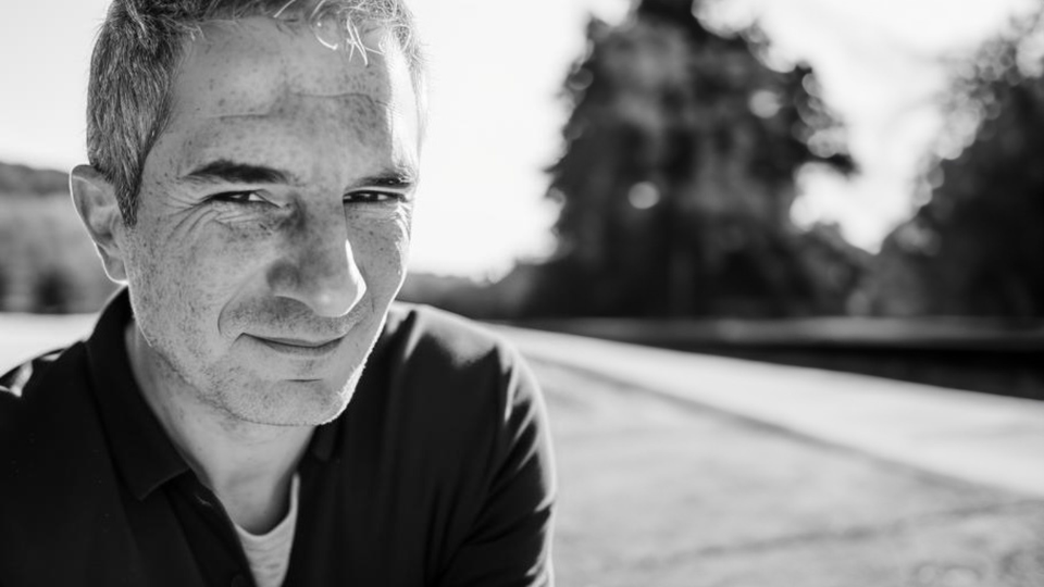 Alberto Pasino, author of Thinking Sideways