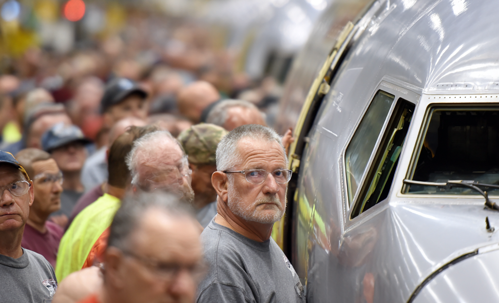 🗞️ Boeing St. Louis Machinists End 15-Week Strike