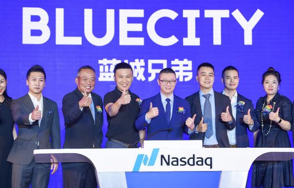 2021年の企業の資金調達額、12兆ドル超える