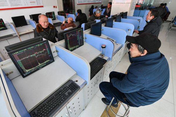 2008年の暴落を彷彿とさせる中国株売りの勢い