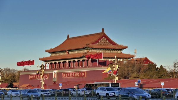 中国証券当局、米上場廃止の迂回策の報道を否定