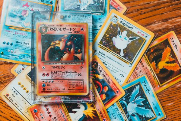 NFTはポケモンカードより遥かに価値がない