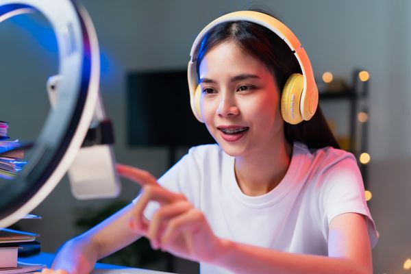 ストリーミング企業はネットワーク費用を負担すべきか：Twitchの韓国撤退が議論を呼ぶ