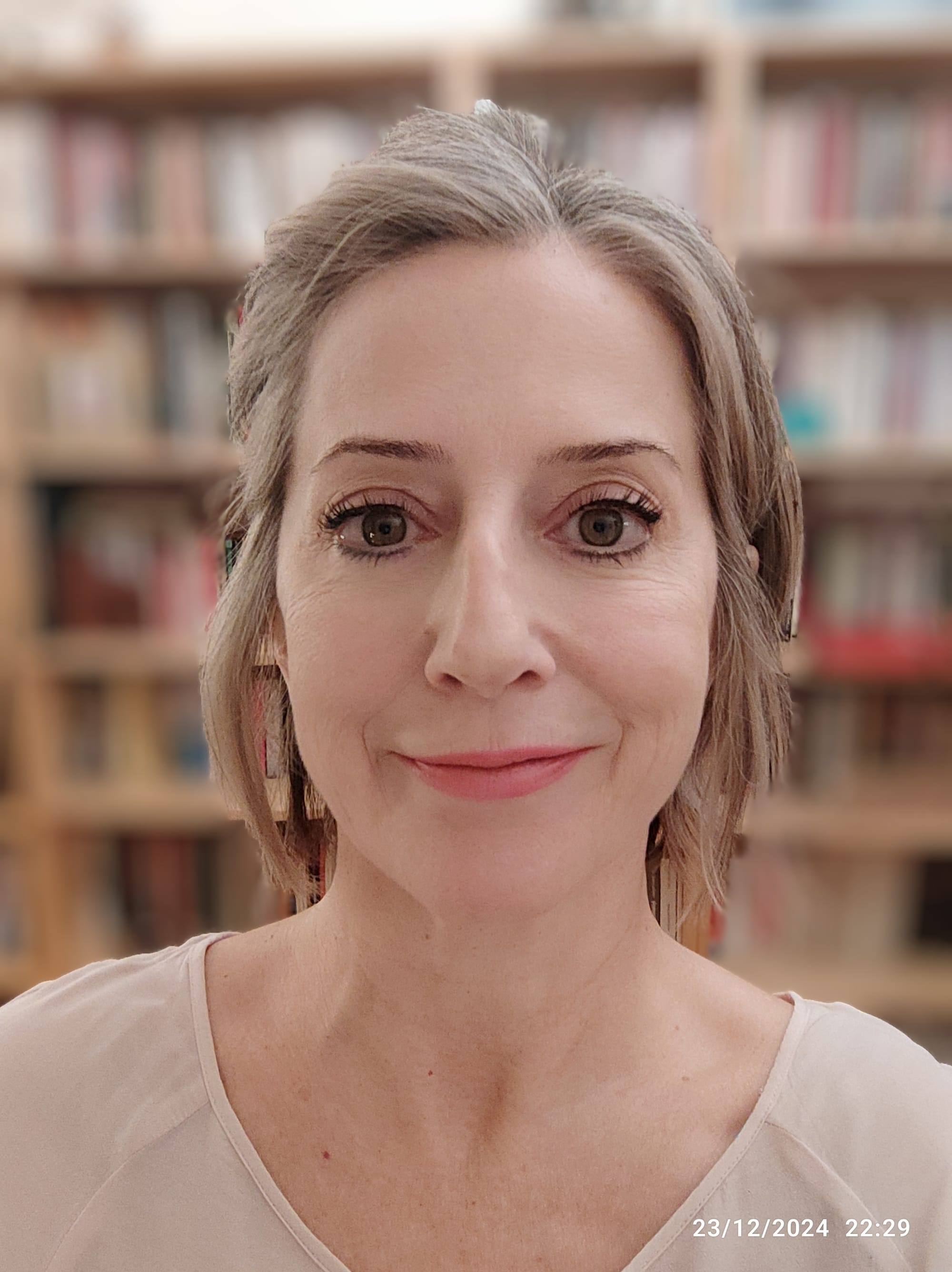 Mehveş Evin