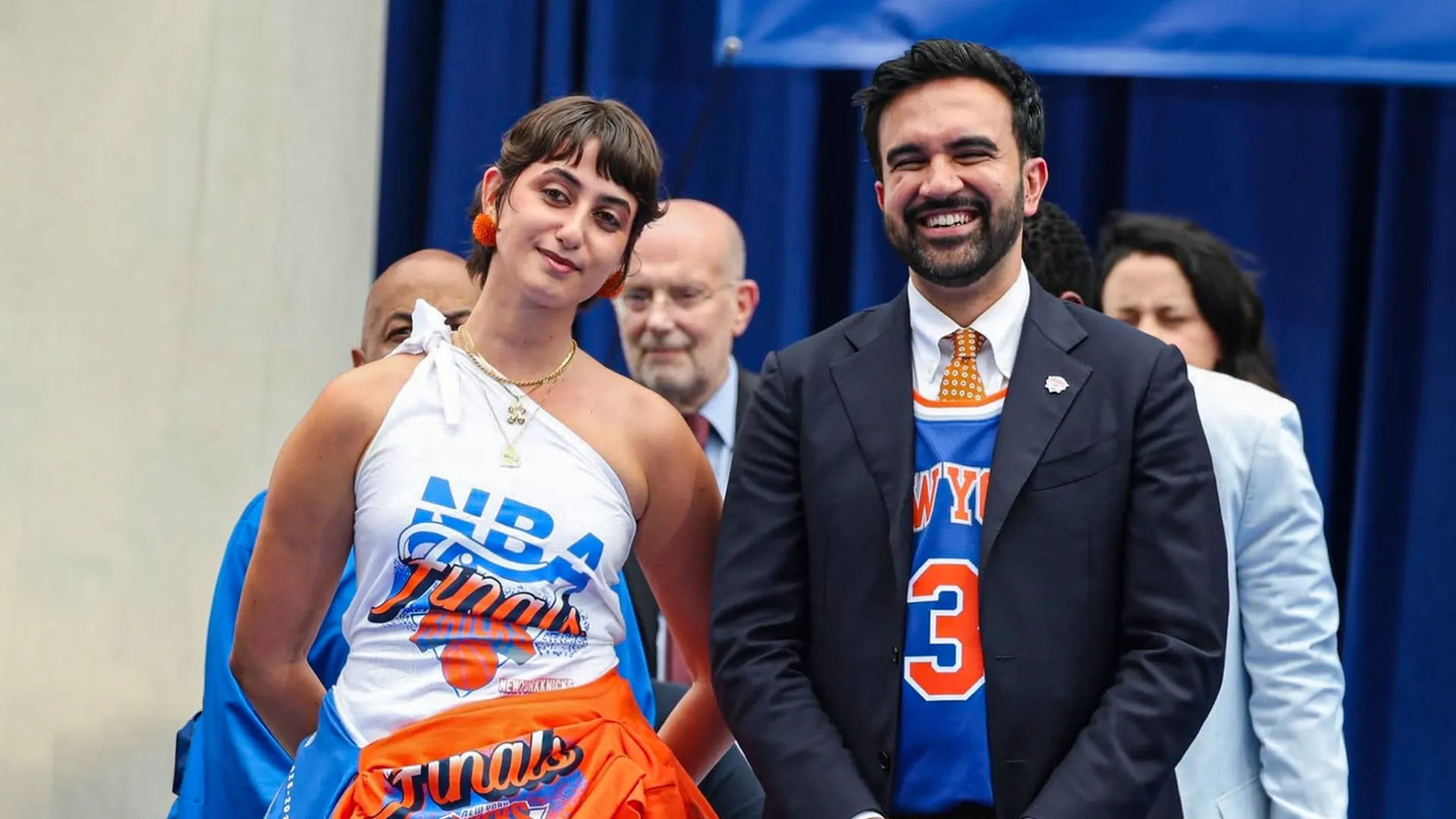 New York Knicks, devrim, sosyalizm!