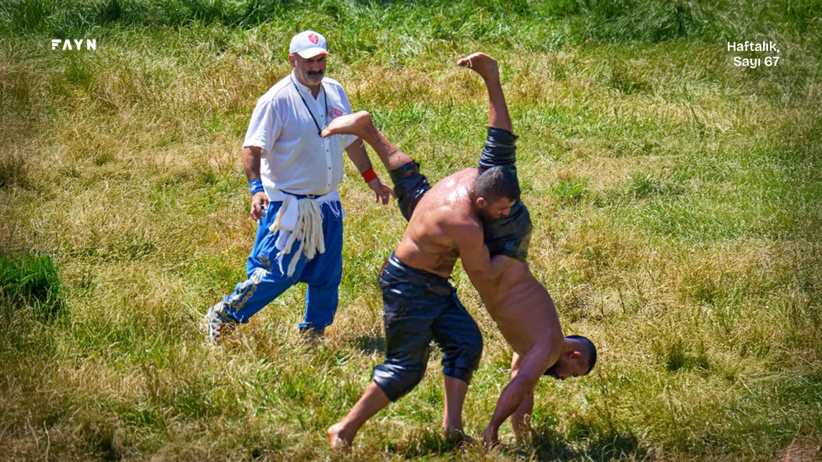 Er meydanında yerimizi alıyoruz
