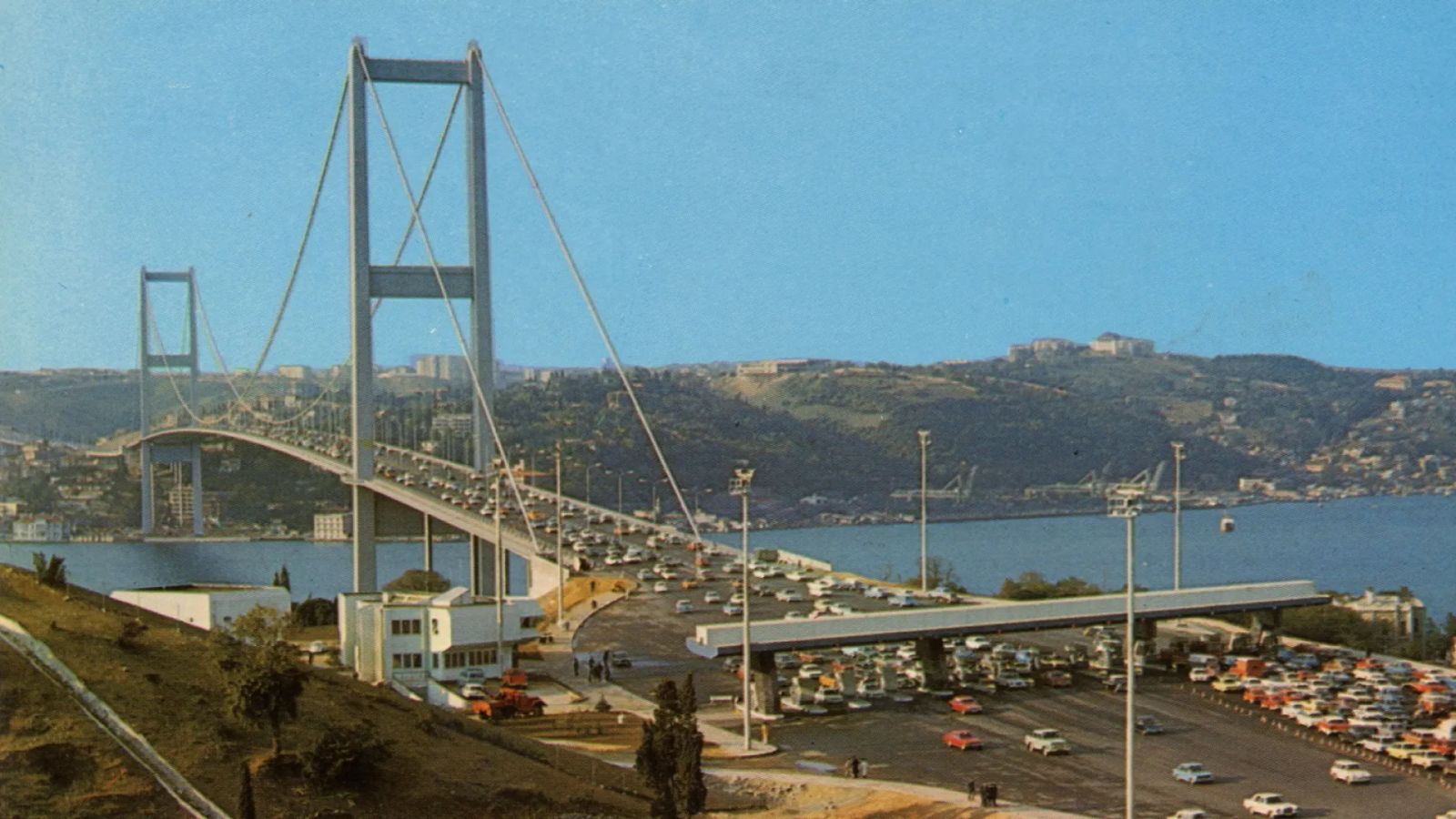 “Köprüyü satarım, satamazsın” kavgasının uzun tarihi