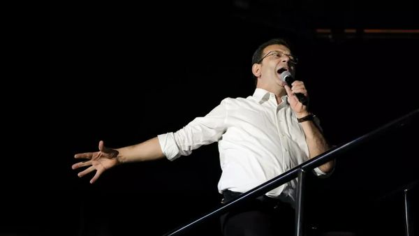 İmamoğlu arrested:  Erdoğan’s top rival charged with corruption