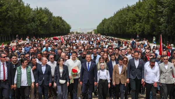 Doç. Dr. Berk Esen: “İyimser analizler gerçeği görmemizi engelliyor”