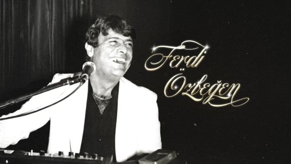 TEV’den bağışçısı Ferdi Özbeğen’e 84. yaş gününde anlamlı düet