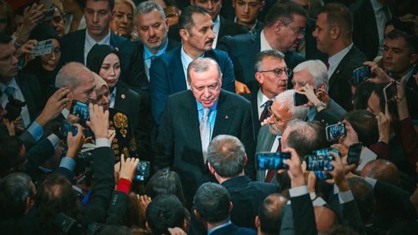 CHP dışındaki muhalefeti kim kazanacak? AKP mi, CHP mi?