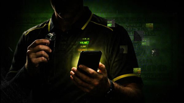 Düdük, kupon, kelepçe: Türk futbolunda bahis düzeni