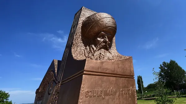 Mohaç Meydan Muharebesi 500 yıl sonra Macaristan’ı neden karıştırdı?