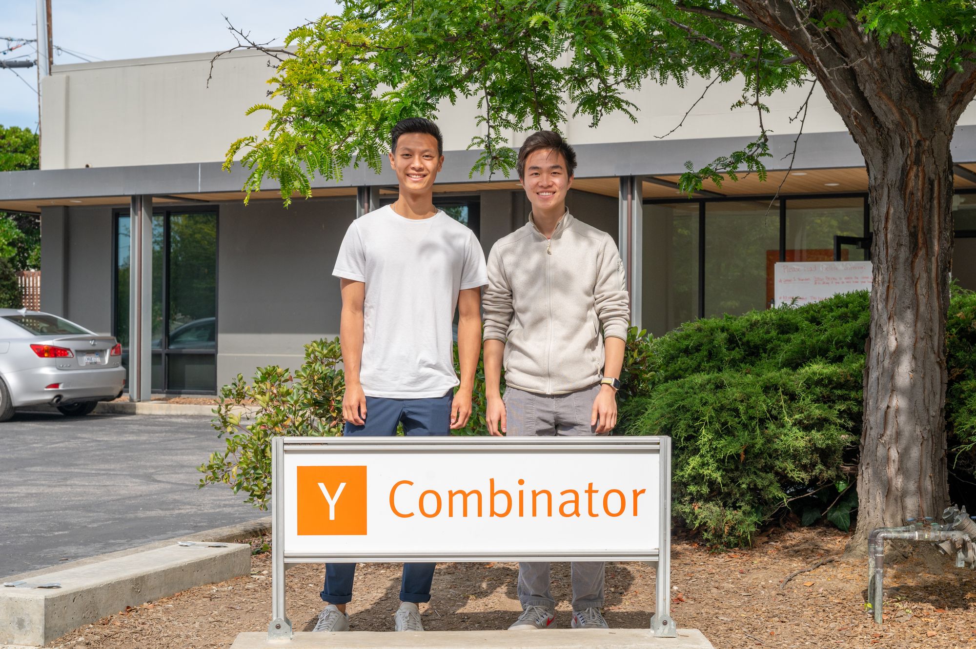 Hyperlight - Automating customer support with AI agents