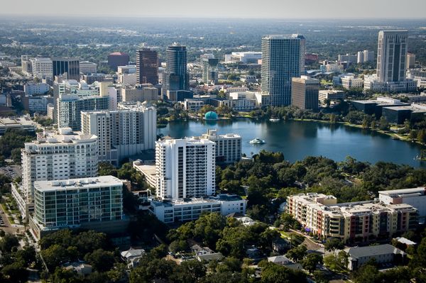Point Me in the Direction of Lake Eola
