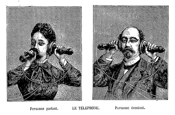 A print of a woman holding an old telephone to her mouth her ear. Underneath it says "Personne parlant." Right: a man holding an old telephone. Underneath "personne eccoutant." 