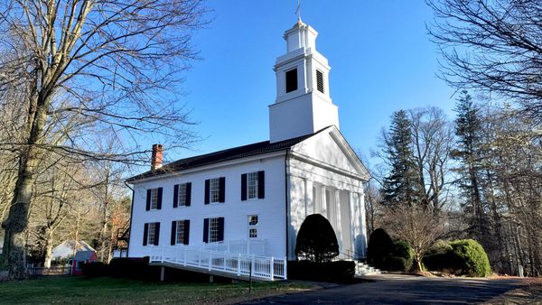 Bringing live music to Woodbridge with Meetinghouse Music Series