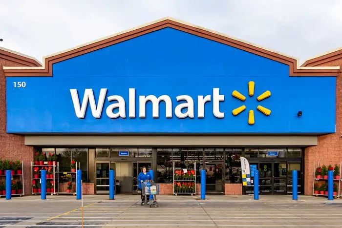 Walmart Scales Back Diversity Policies Amid Conservative Pressure