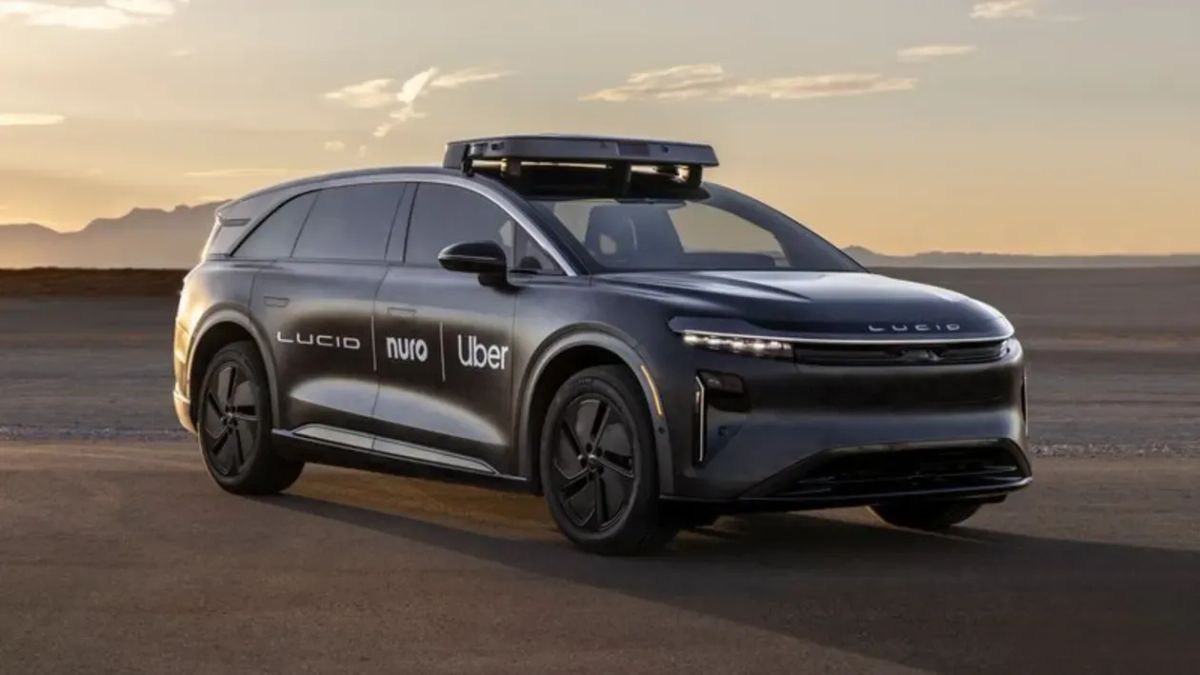 Uber Signs $300 Million Agreement with Lucid and Nuro to Roll Out 20,000 Robotaxis by 2031