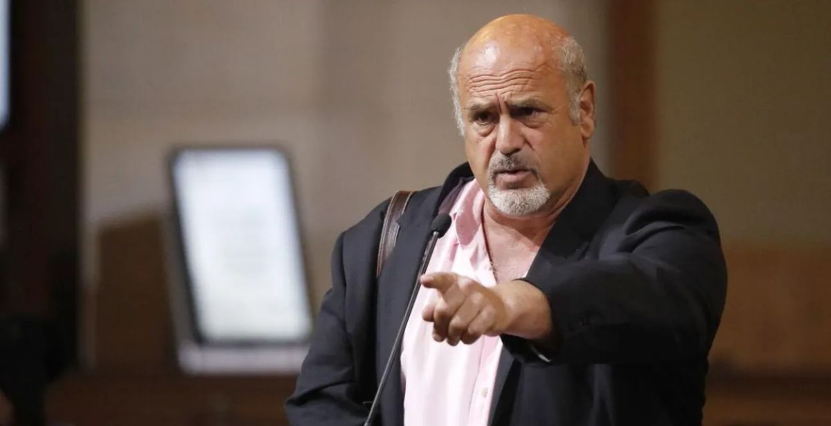 Hollywood Heartbreak: Acclaimed Writer and Producer Eric Preven Dead at 62 — Fans Say “TV Will Never Be the Same”