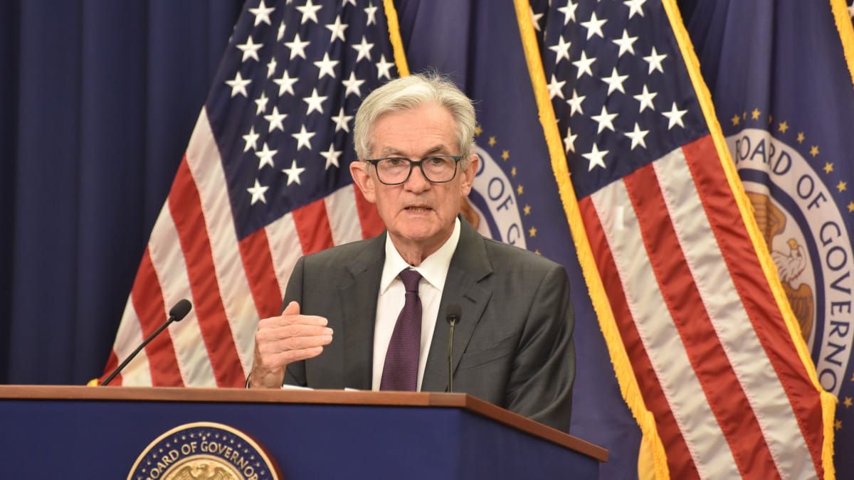 Gold and Silver Soar, But Fed Chair Powell Says There’s No Cause for Alarm