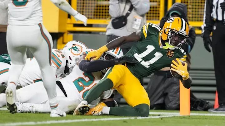 Dolphins vs. Packers: Green Bay Seals 30-17 Thanksgiving Victory at Lambeau