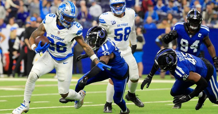 Lions Claim First Thanksgiving Win Since 2016 as Bears Botch Final Play in Heart-Stopping Finish