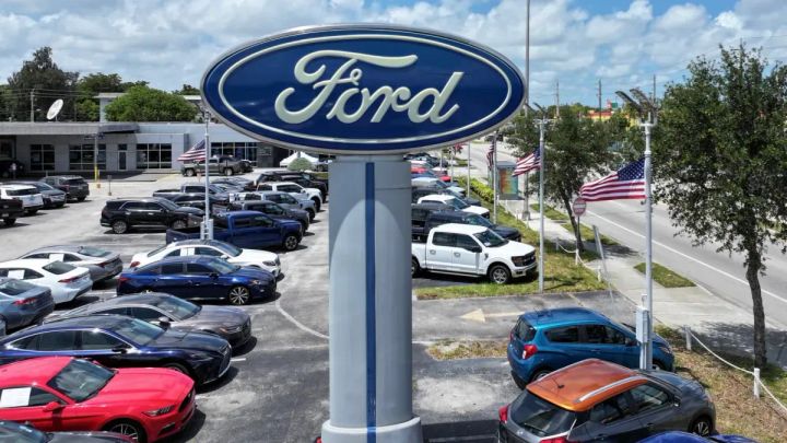 Ford Sales Surge 14% in Q2 2025, Exceeding Forecasts Amid Robust EV Demand