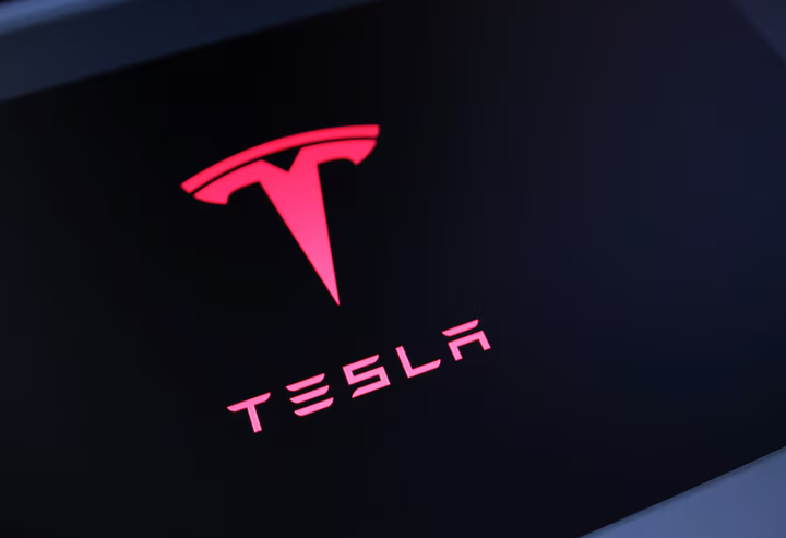 Tesla Inks $4.3 Billion Battery Pact with LG Energy Solution to Cut Chinese Dependence