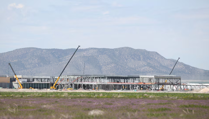 Meta to Spread AI Infrastructure Costs Through $2 Billion Asset Sale