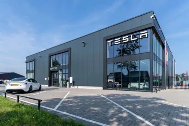 Tesla to Double Austin Robotaxi Fleet in December, Says Elon Musk