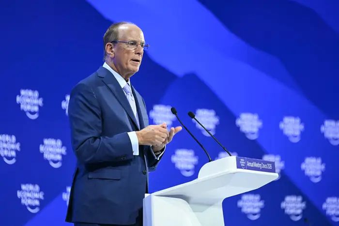 AI Could Destroy Millions of Jobs: BlackRock’s Larry Fink Issues Stark Davos Warning