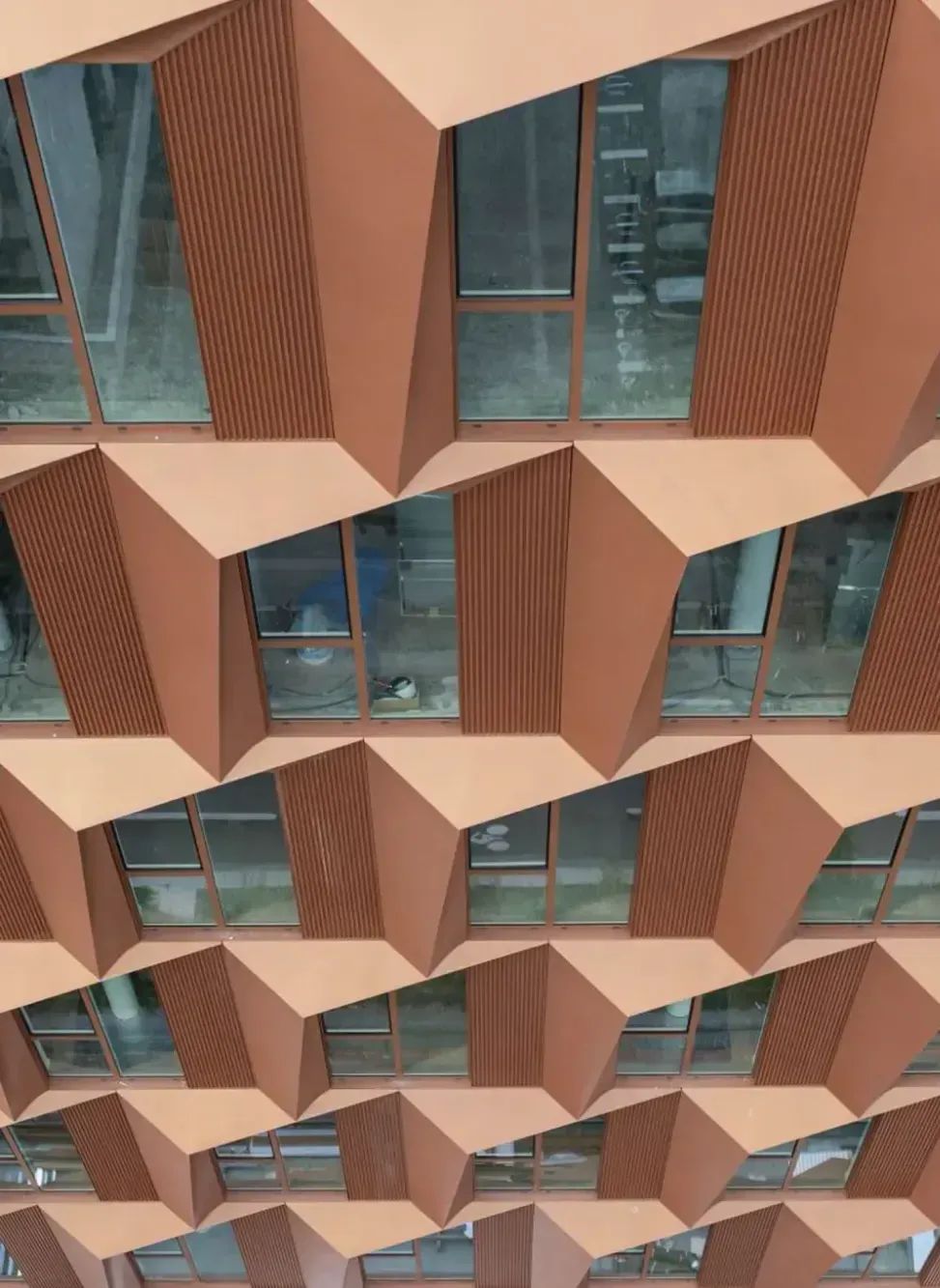 Le Duo Dynamique d'Audessa & Vertuo | par Hérault Arnod Architectures