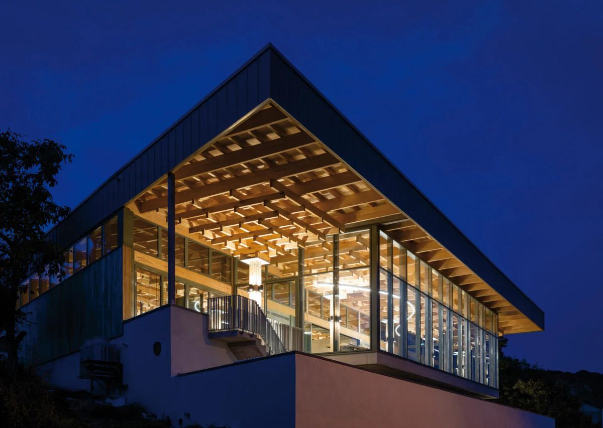 Pressoir vinicole en voûte bois | par Thierry Bonne Architecte