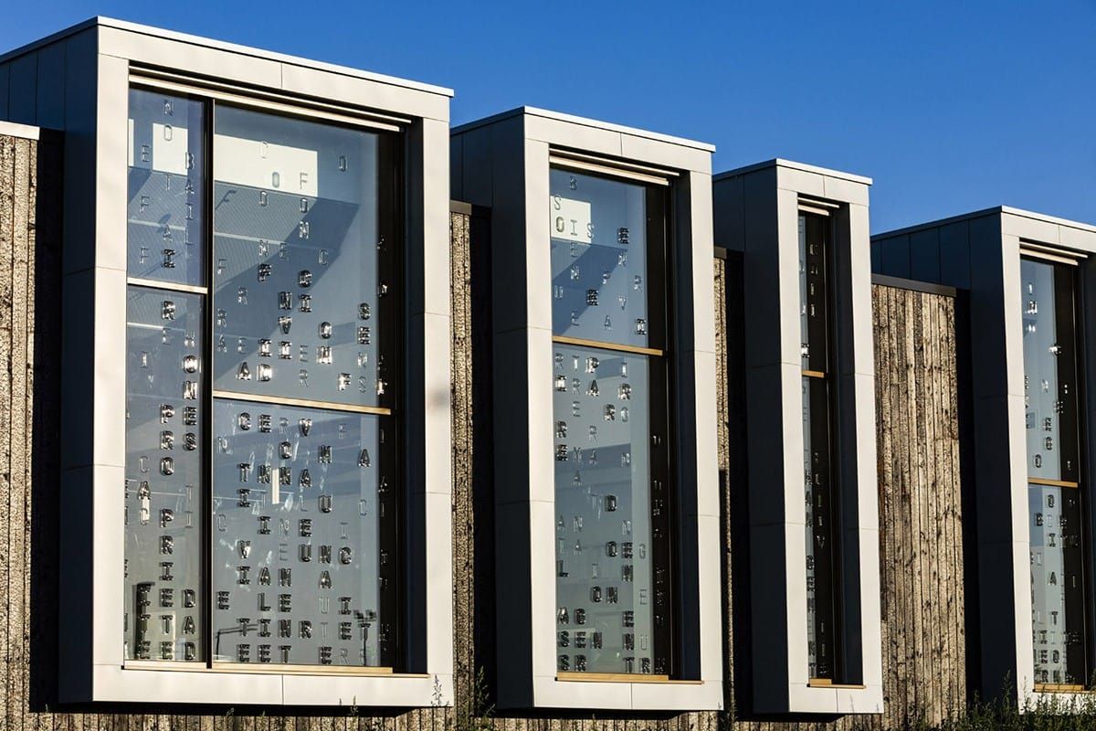 Thierry Bonne Architecte | Office notarial en lettres de verre