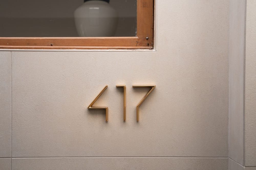 Numéros de maison sur mesure | métal, forme et caractère