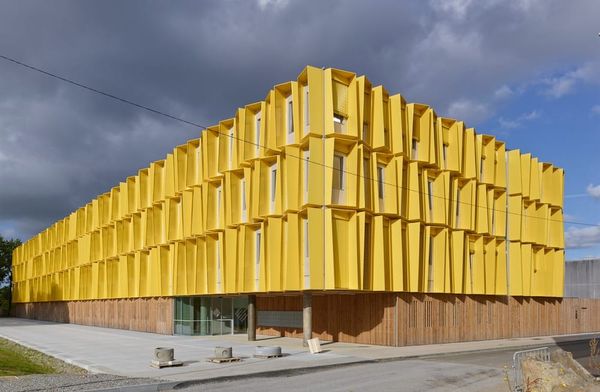 Jaune structuré | Hub Creatic par TETRARC