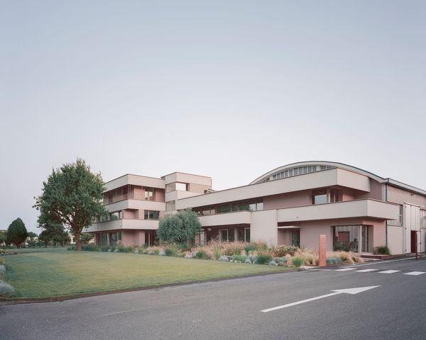 Dante Negro | Dialogue industriel par STUDIO BRESSAN