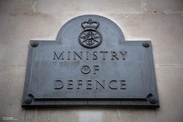 Del Diagnóstico a la Disuasión: Cultura Estratégica Británica y el Pensamiento de Robertson, Barrons y Hill en la Strategic Defence Review 2025. Continuidades y rupturas en la doctrina de defensa del Reino Unido en el siglo XXI
