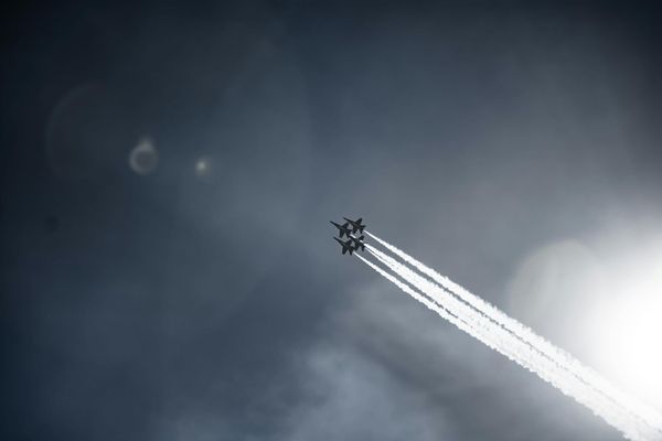 Hypersonic Weapons: Technology, Critical Chains, Doctrines and Governance (2010–2035). A Six-Chapter Technical–Strategic Assessment of Capability, Defence and Implications for International Stability