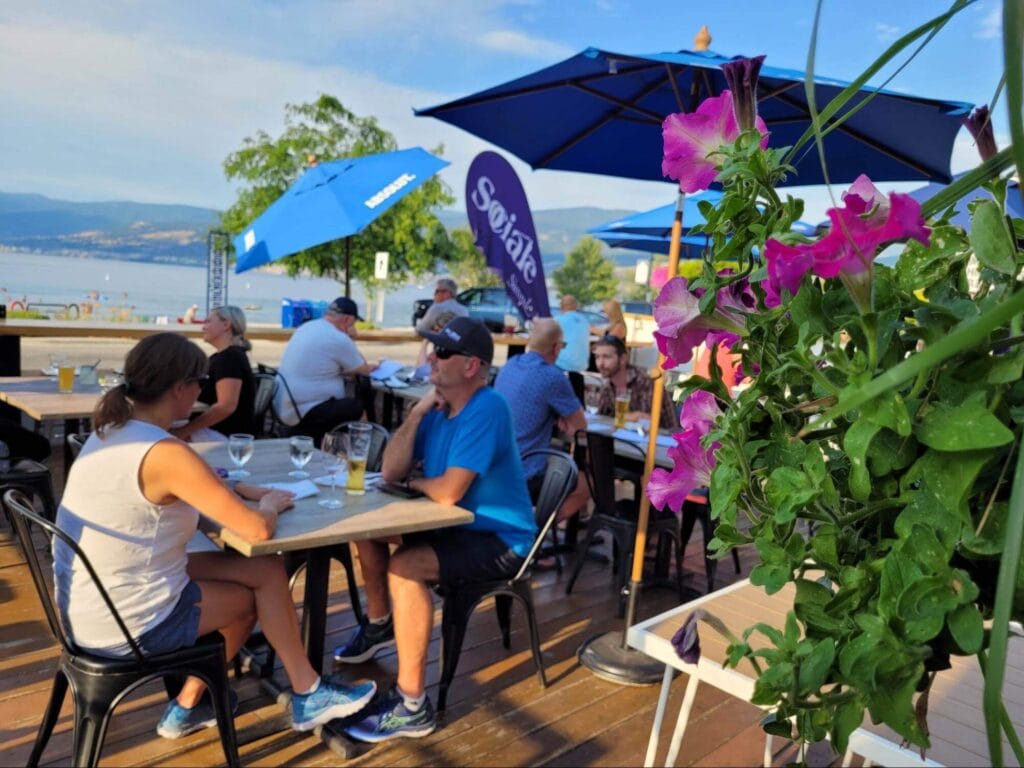 Socialē on Lake Shore - Visit Penticton