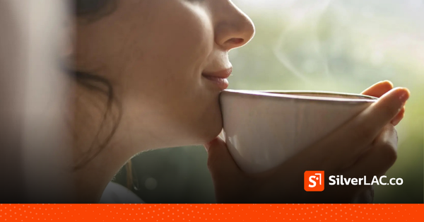 Café y té podrían proteger contra la demencia en adultos mayores